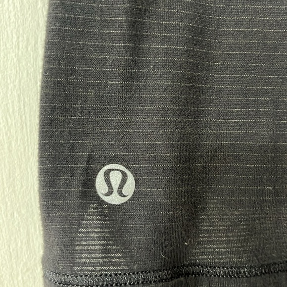 Lululemon women’s short sleeve top - Picture 3 of 10